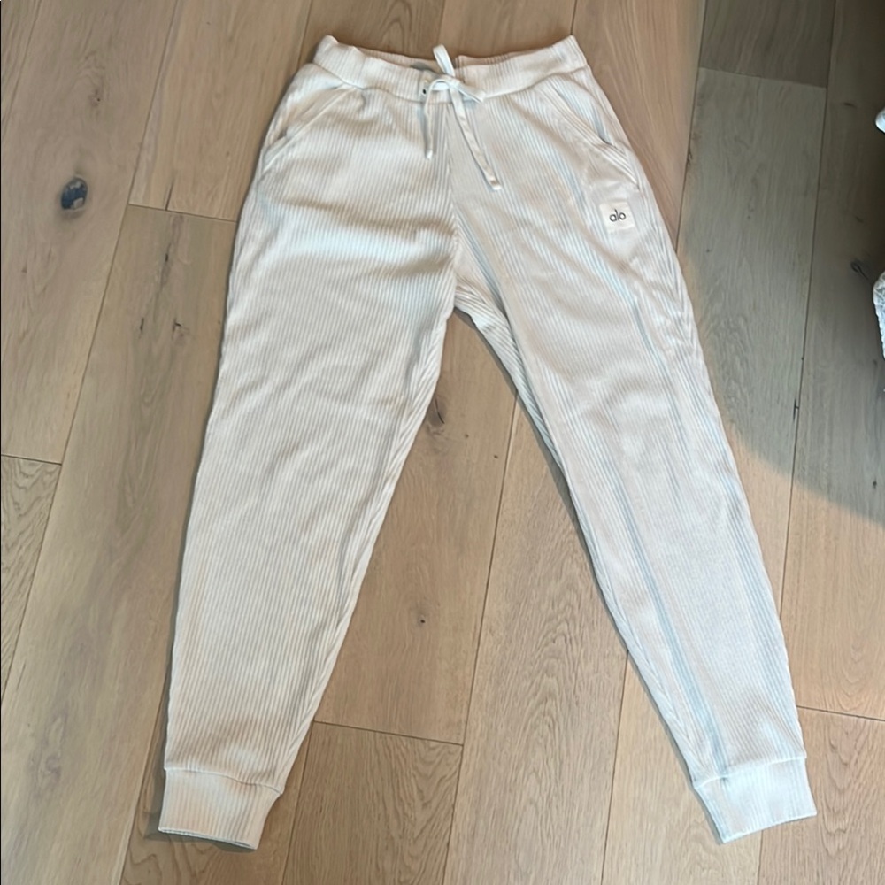 ALO Muse women’s sweatpants